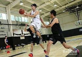 国米旧将：奥纳纳扑救动作过于花哨夸张，国米卖他是明智之举